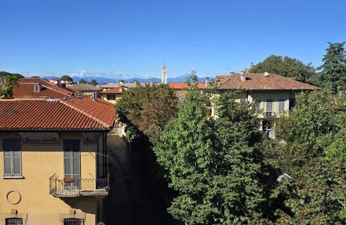 Cernusco sul Naviglio Apartment | Giulia's Penthouse