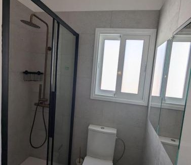 City Centre Apartment | Gladstone Apartment