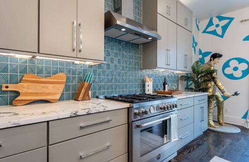 Katie Hill Neighborhood Villa | Glamour on the Rocks - Fashion Haus - Couture Murals & Rooftop Views