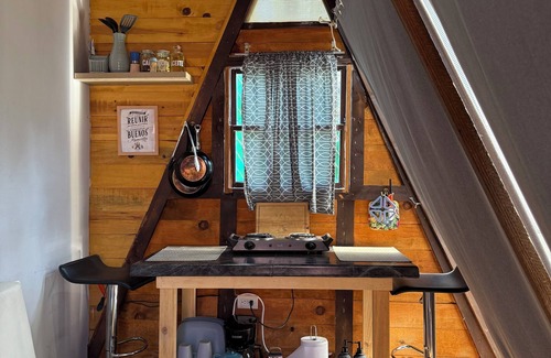 Arteaga Cabin | Glamping Moret Tiny House M1 Cabaña Para 2 Personas-pet Friendly