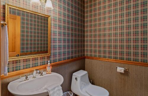 Black Butte Ranch House | Glaze Meadow 376 home