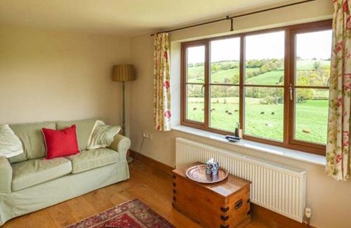 Coed-Y-Paen House | Glebe Farm Cottage