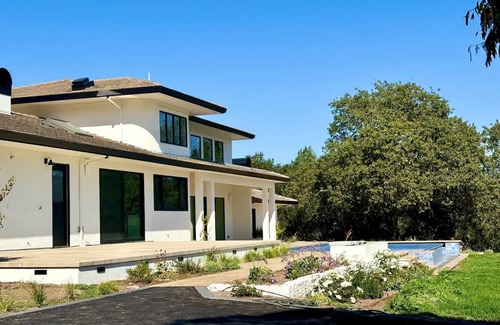 Glen Ellen House | Glen Ellen Oasis With Stunning Views