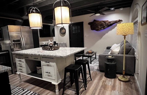 Madison House | Glenda’s Overlook.everything you need to make visiting Madison a great getaway!