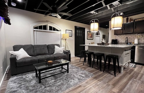 Madison House | Glenda’s Overlook.everything you need to make visiting Madison a great getaway!