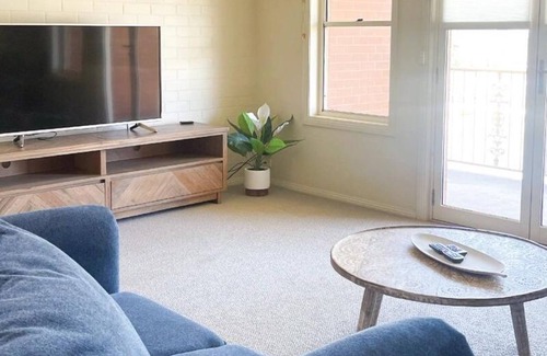 Wagga Wagga Apartment | Glen’s Parkview Apartment 1