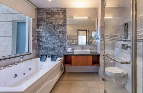 Kasauli Hotel | Glenview Resort Kasauli, a member of Radisson Individuals