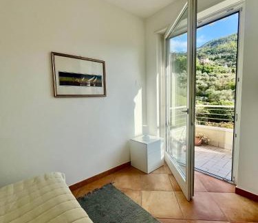 Levanto Apartment | Glicine Residenza Prealba con posto auto
