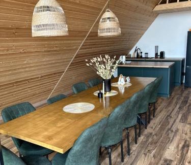 Calatele Ski Chalet | Gloria’s Cabin - A frame cabin