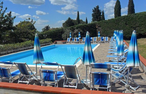 Montaione Apartment | Gloriana 3 - Holiday Rental in Country House with swimming pool in Chianti, Tuscany