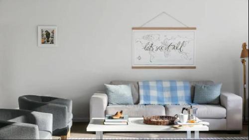 Valla Beach House | Glossies Coastal Retreat - Relax, Escape