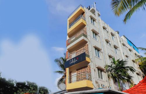 Rajajinagar Hotel | GN Collection O Near Rajajinagar Industrial Estate