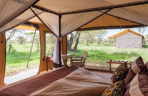 Serengeti National Park Cabin | Gnu Mara River Camp