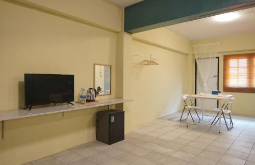 Wang Burapha Phirom Apartment | GO INN MRT Samyod โกอินน์ สถานีรถไฟใต้ดินสามยอด