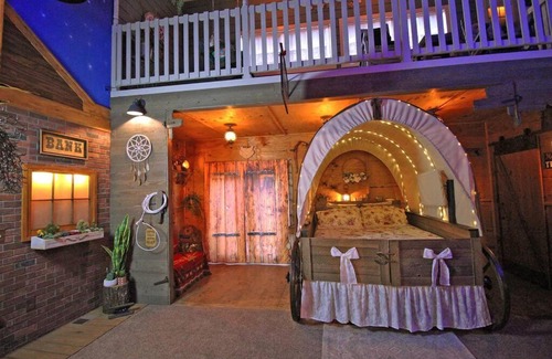 Villa Rica House | Go West