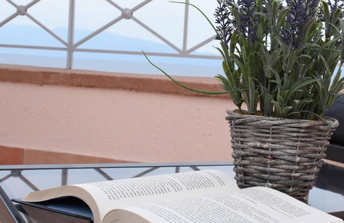 Sourpi Apartment | Goddess Aphrodite Apartment