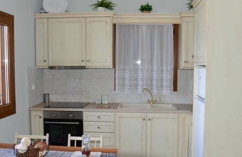 Sourpi Apartment | Goddess Hera Apartment