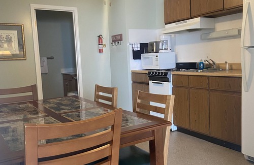 Oscoda Cottage | Gold Coast Family Cottages