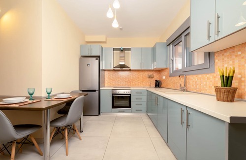 Alikanas House | GOLD OLIVE SUITES