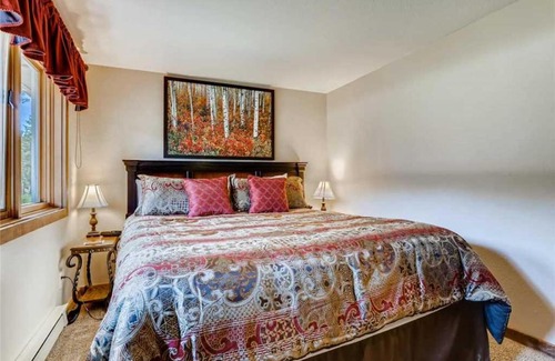 Woodmoor House | Gold Point #5-C - Great Views - Hot Tub Access
