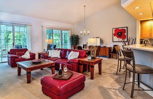 St. Augustine Condo | Golden Bear Golf penthouse retreat-golf course view - pool & hot tub