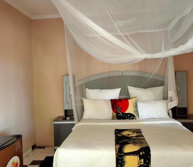 Livingstone Hotel | Golden Days Lodge