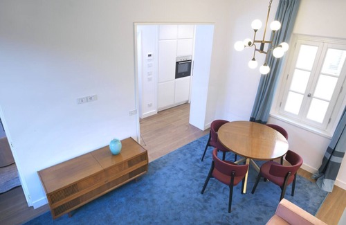 Santo Spirito Apartment | GOLDEN DRAGON SUITES 201