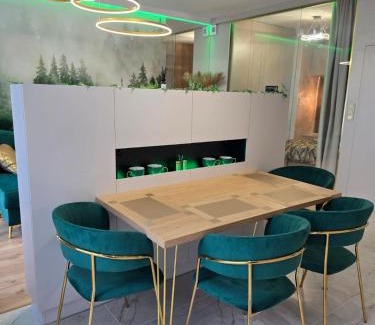 Wlochy Apartment | Golden Forest Apartment
