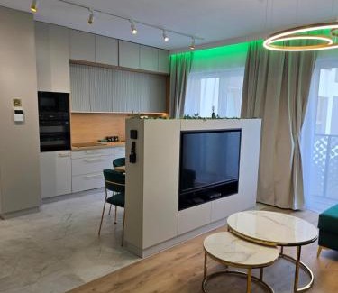 Wlochy Apartment | Golden Forest Apartment