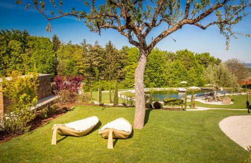 Waldschach Cabin | Golden Hill Country Chalets & Suites