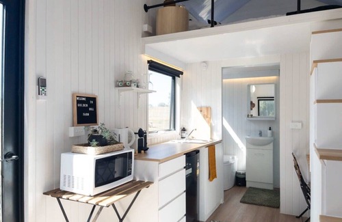 Rosedale House | Golden Hill Farmstay by Tiny Away