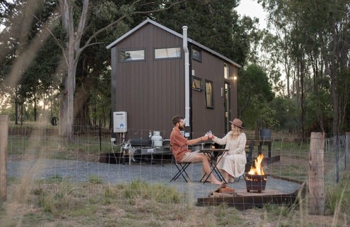 Rosedale House | Golden Hill Farmstay by Tiny Away