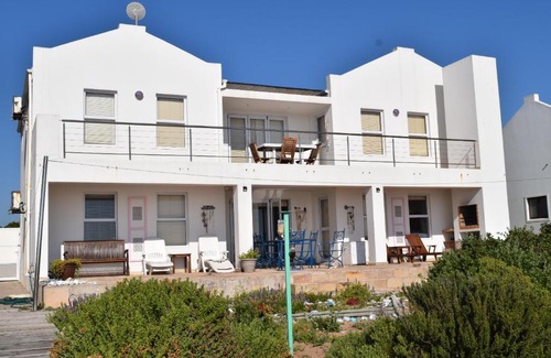 Stompneusbaai House | Golden Mile Beach