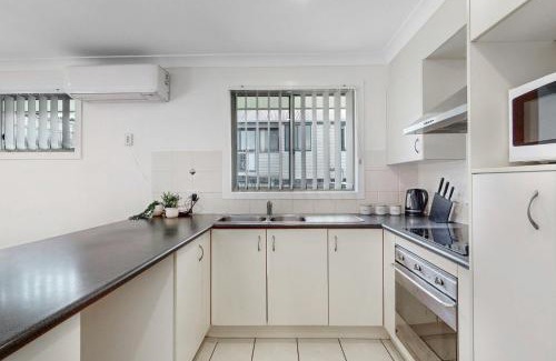 Upper Coomera House | Golden Moments Family Stay