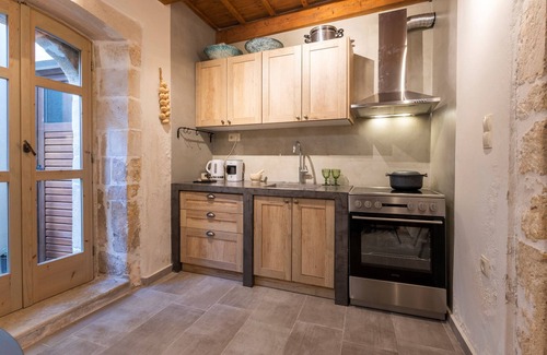 Maroulas Villa | Golden Theros villa,Village Experiene in Maroulas