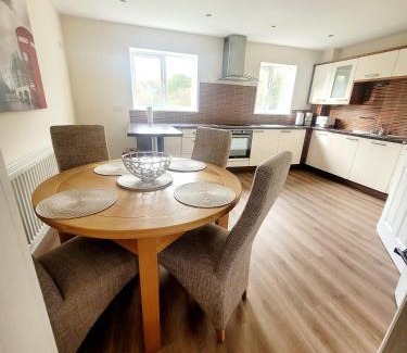 Codnor House | Golden Valley View