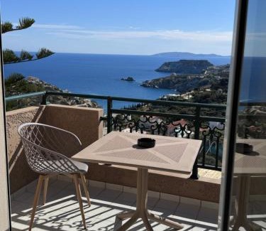 Agia Pelagia Apartment | Golden View