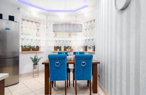 Kobylka Villa | Golden Villas - Modern Villa Nadmeńska