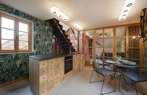 Caldaro Sulla Strada del Vino Apartment | Goldengel Suite 3 60sqm suite with roof terrace, air conditioning, WiFi