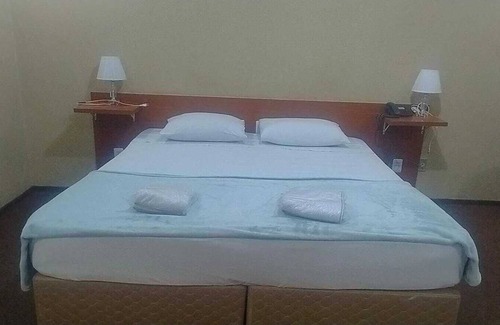 Louveira Hotel | GoldMen Business Louveira