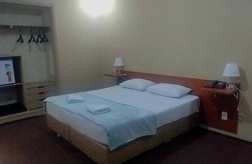 Louveira Hotel | GoldMen Business Louveira