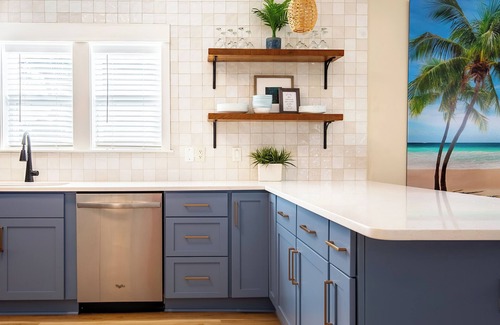 Emerald Waters Village House | Golf Cart Included! Pvt Beach Access | Hot tub