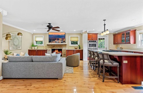 Hendersonville House | Golf Course Getaway: Pickleball/Tennis/Pool/Hot Tub/Fire Pit