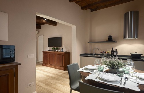 Duomo Apartment | "GOLF"-Elegant apartment for 4/5 people on the 1st floor