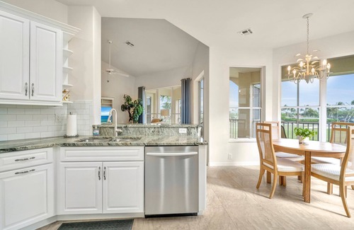 Tropical Cove House | Golf Green Lodge at Lexington CC Golf Village