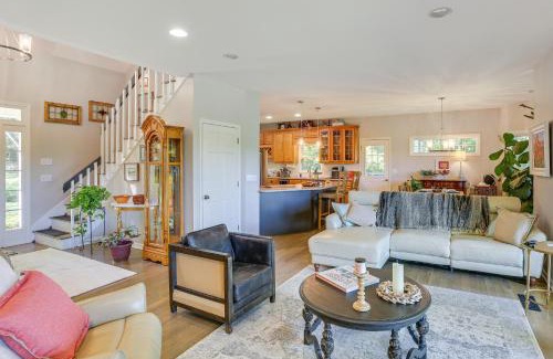 Roaring Gap House | Golf, Hike and Explore Blue Ridge Mtn Haven with Deck