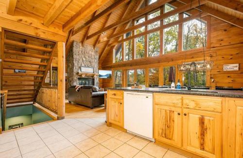 McHenry Villa | Golf Virtual Reality-Central-Water Views-Private