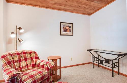 Eagle River House | GolfView GetAway