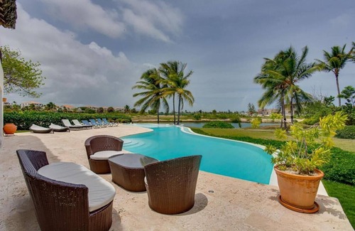 Punta Cana Villa | Golondrina Lake View