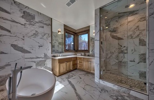 South Lake Tahoe Villa | Gondola Vista 18 - 4 Br Townhouse